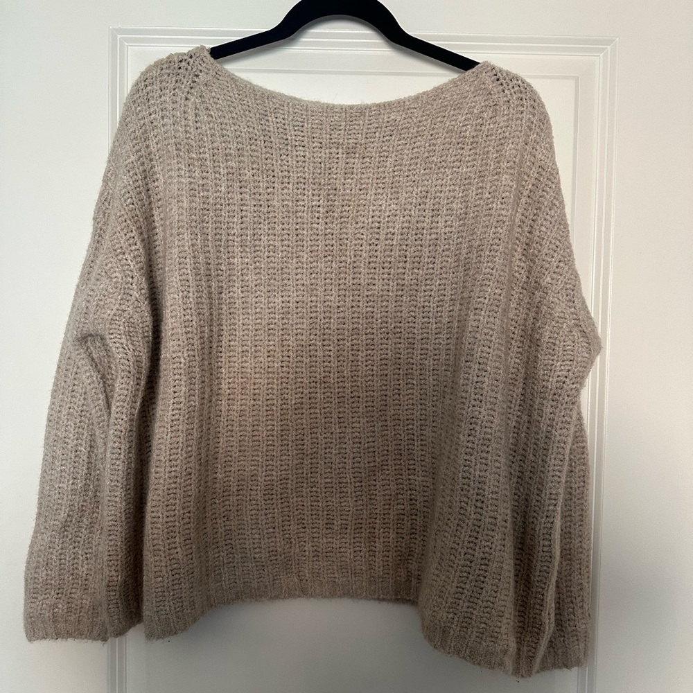 Cozy Beige Sweater Cashmere